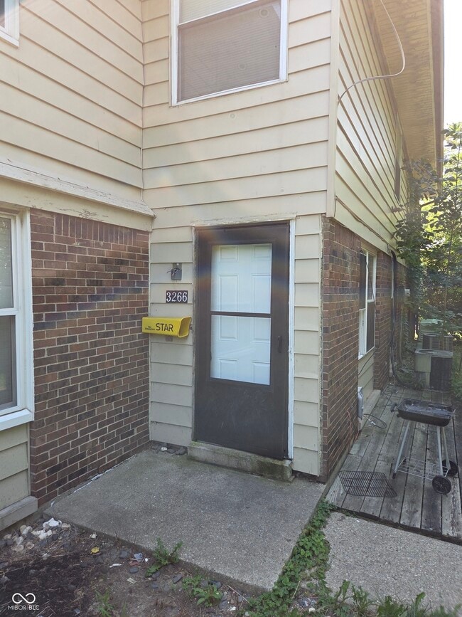 Building Photo - 3266 Lupine Dr