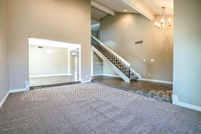 Building Photo - 1033 W Madero Ave