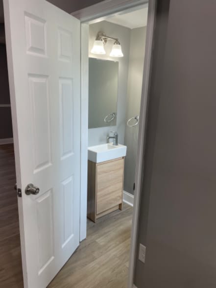 Building Photo - 3417 Chestnut Ave