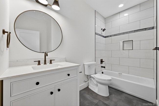 Building Photo - 19 Welling Pl