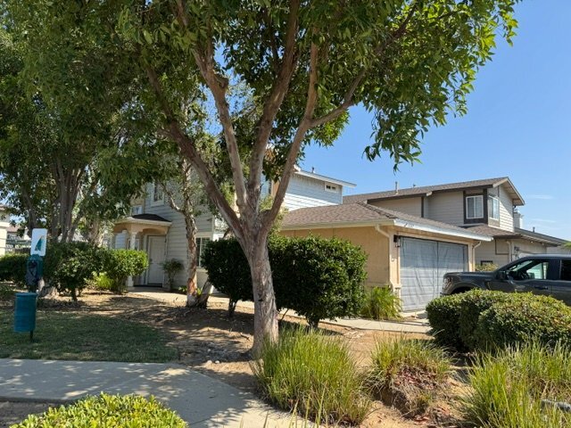 Building Photo - 1337 Oak Village Dr