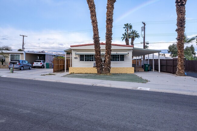 Building Photo - 32480 San Miguelito Dr