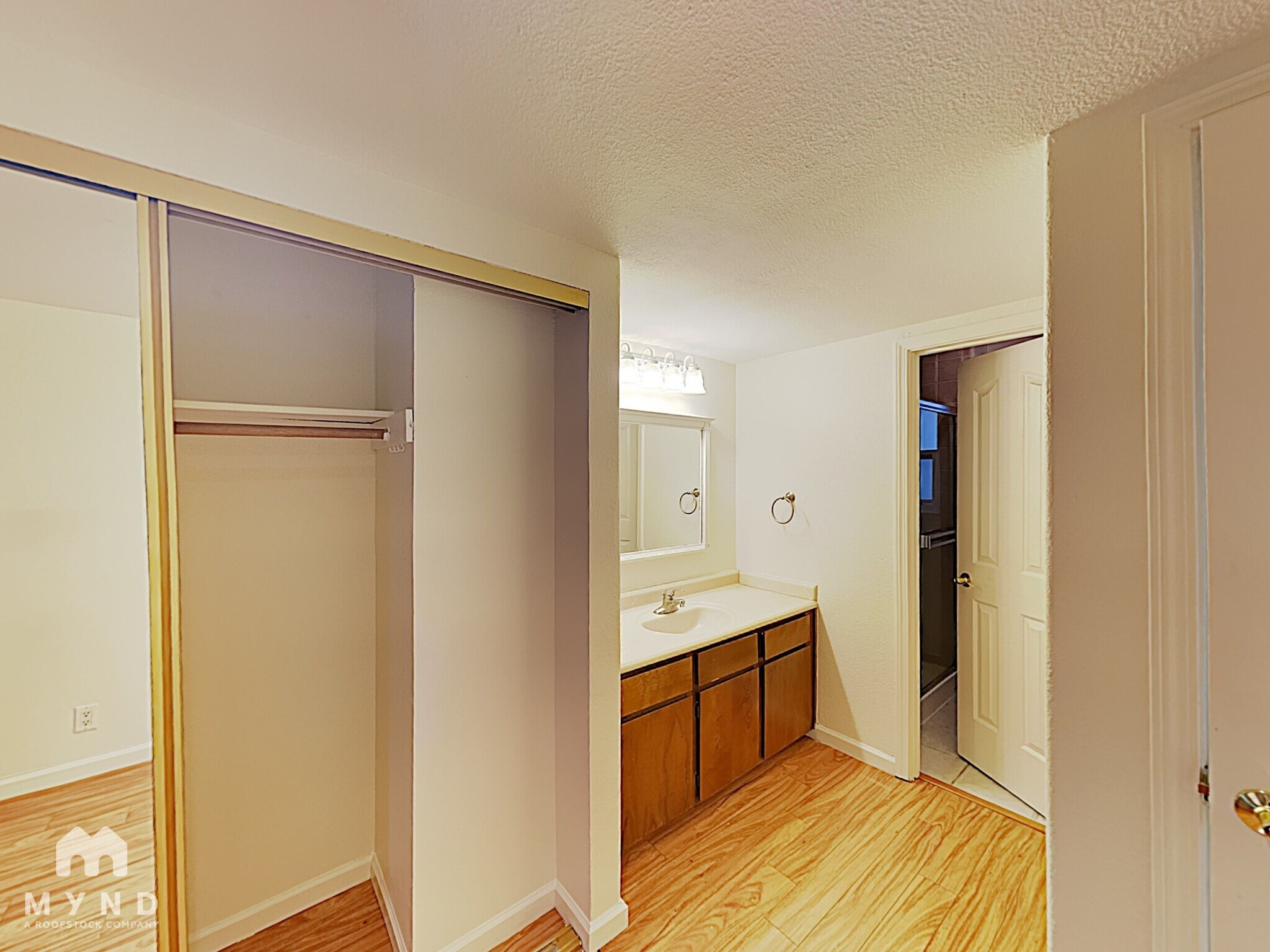 Building Photo - 7161 Rouse Ct