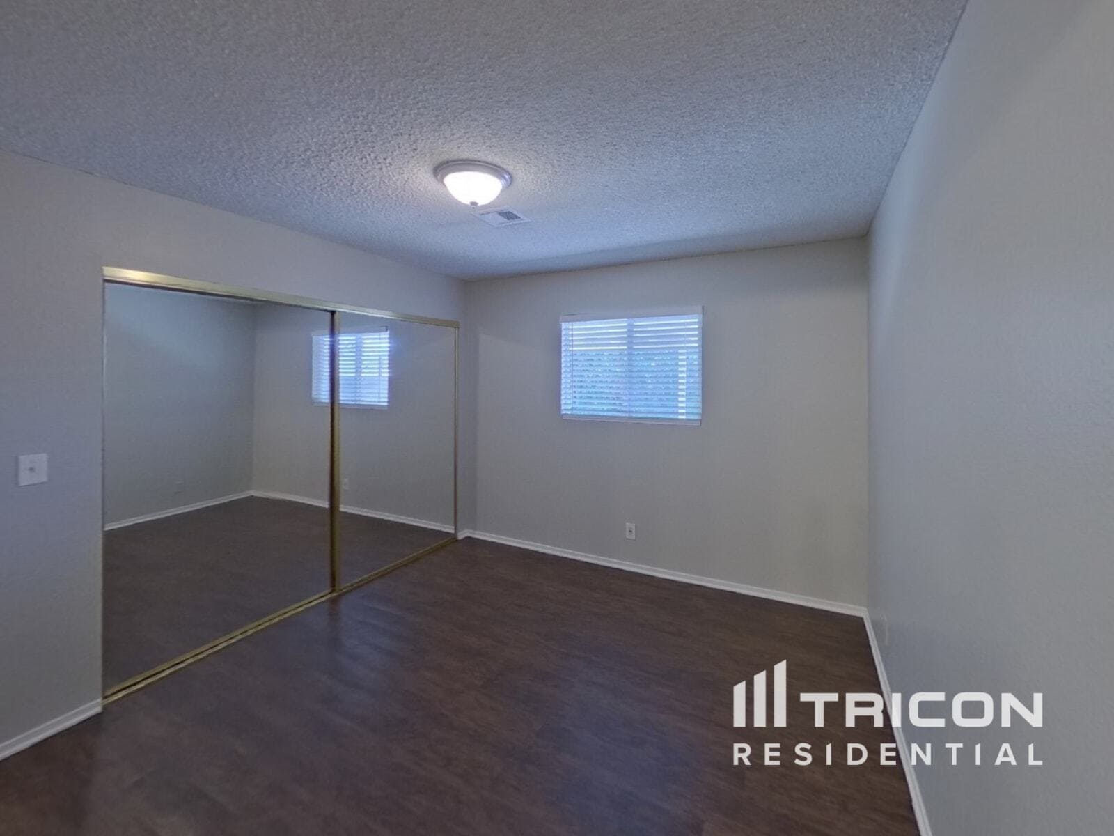 Building Photo - 104 Edelweiss St
