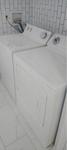 Building Photo - 1101 NW 55th Ave