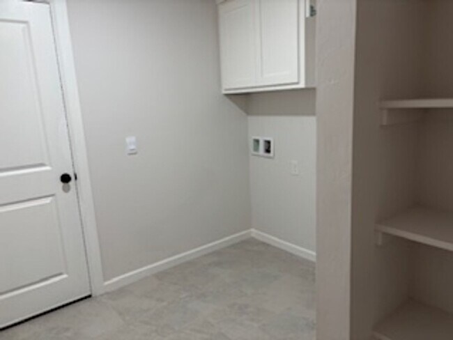 Building Photo - First Month Free - New Home!