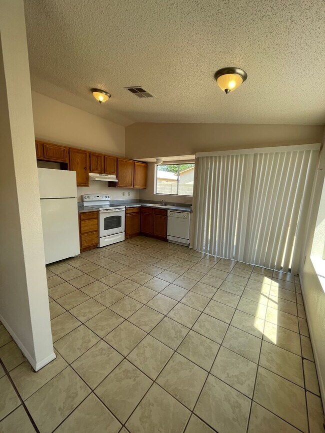 Primary Photo - READY TO VIEW NOW! -Brand New Carpet & Pai...
