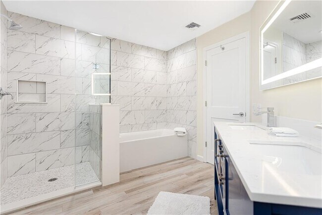 Building Photo - 112 Harrison Ave