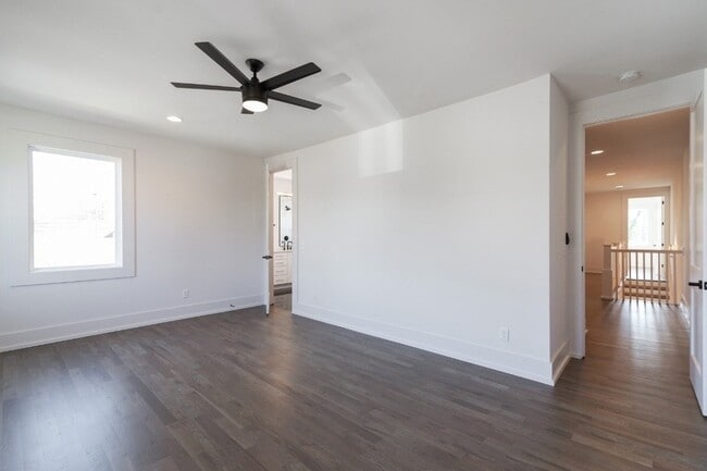 Building Photo - 1009 Garfield St