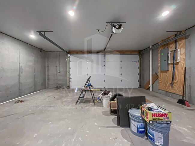 Building Photo - Be the First to Live in These Brand-New Luxury Homes — Now Pre-Leasing in Pittsburgh