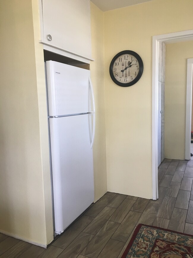 Building Photo - 5801 6th St