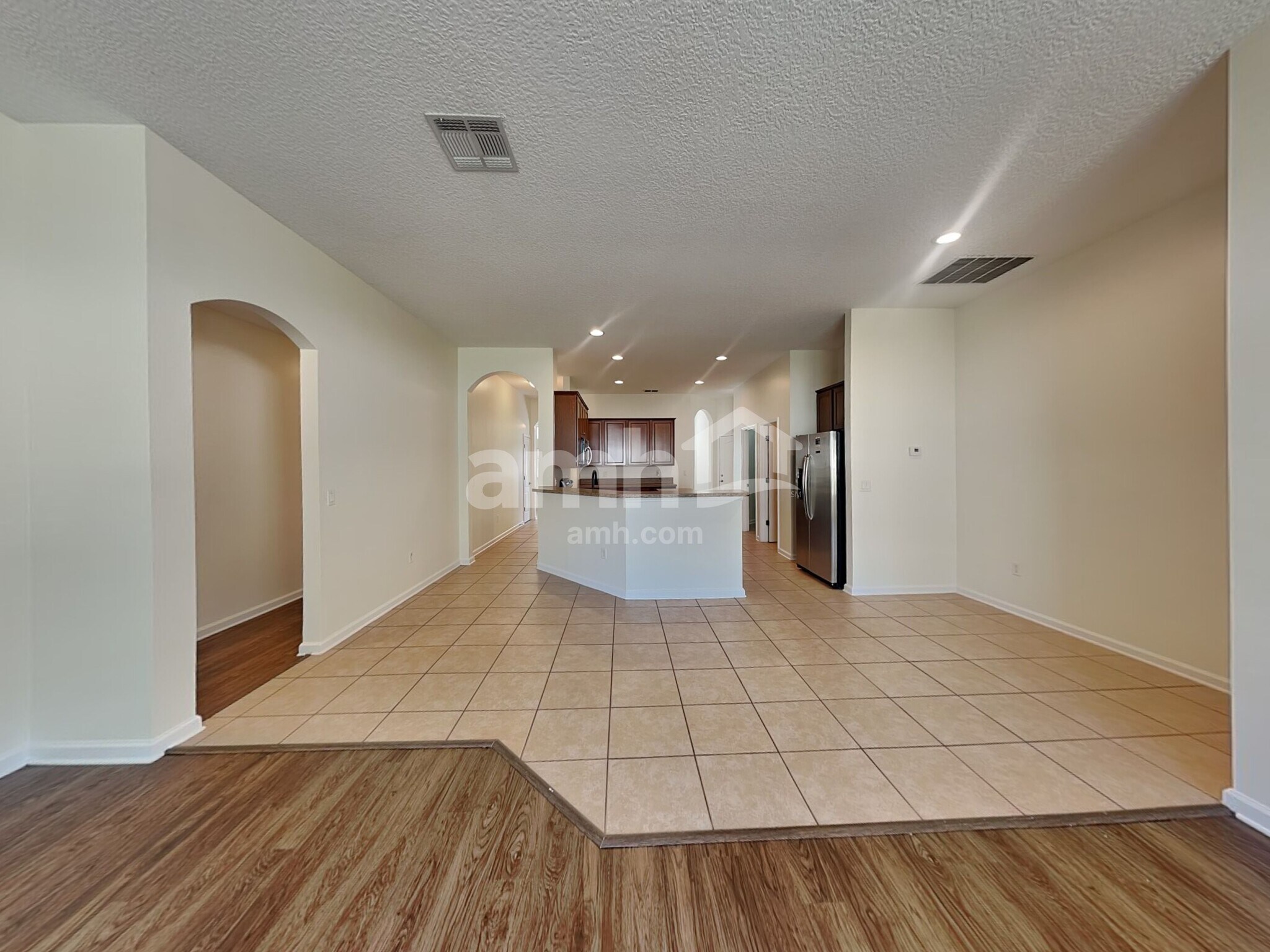 Building Photo - 2532 Creekfront Dr