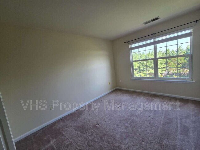 Building Photo - 6186 Library Ln