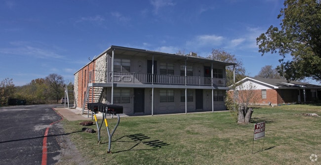 Building Photo - Willows Apartments