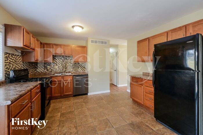 Building Photo - 802 Parkfield Terrace