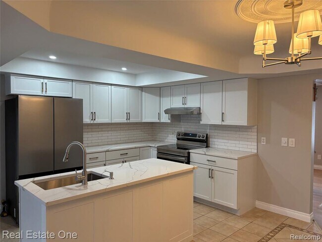 Building Photo - 53314 Starlite Dr