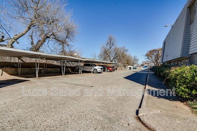 Building Photo - 6048 NW Expressway