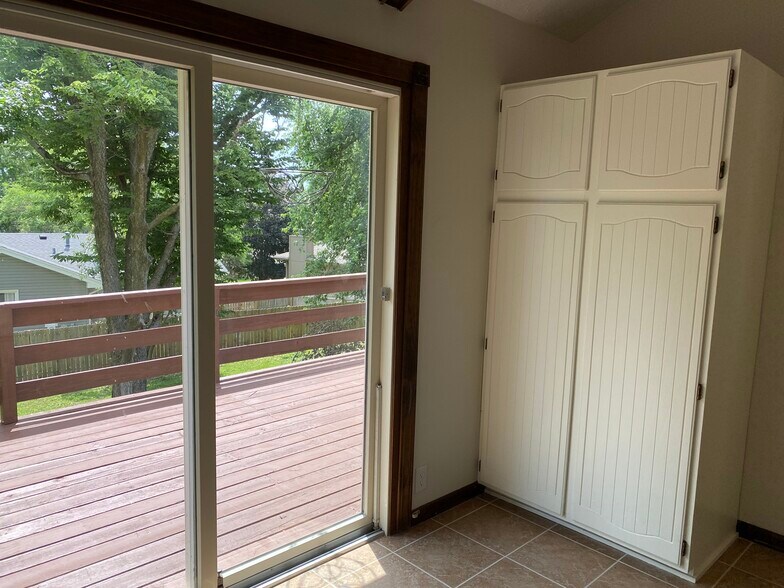 Building Photo - 2129 N 122nd Cir