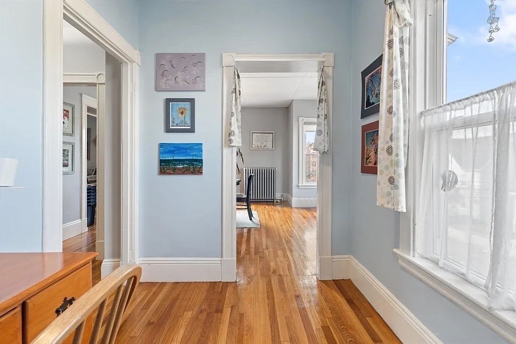 Building Photo - 100 Medford St