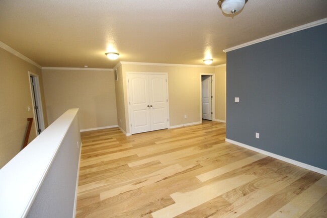 Building Photo - Beautiful 3bdrm 3bath home in Gold Hill Mesa