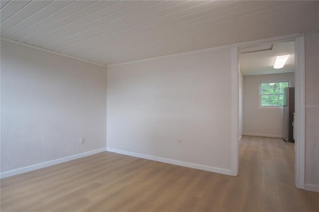 Building Photo - 37705 Primo Dr