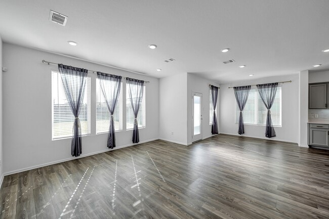 Building Photo - 19017 Sonora Chase Dr