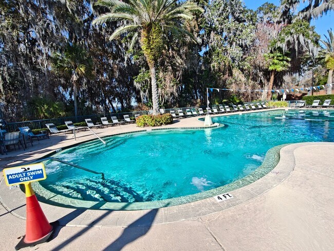 Building Photo - Florida Living at Its Best – 3BR Home with Hot Tub & Resort Amenities