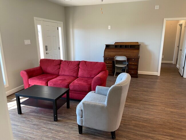 Building Photo - 801 S Mount Mariah Rd