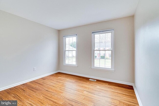 Building Photo - 3022 Dower House Dr