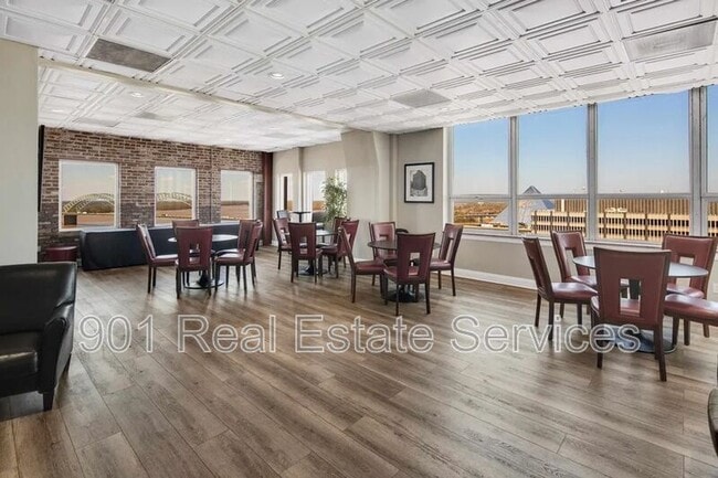 Building Photo - 109 N Main St