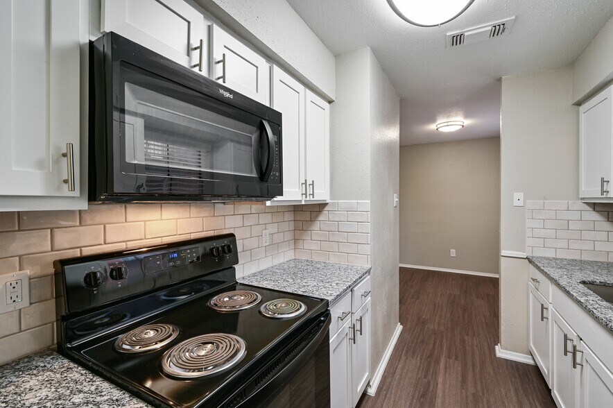 Avery at Deer Park 401 McDermott St Deer Park TX 77536 Apartment Finder