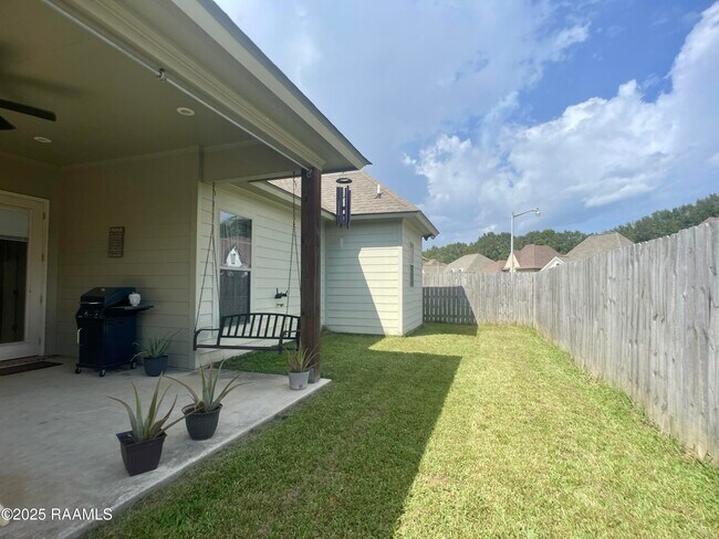Building Photo - 144 Heathwood Dr