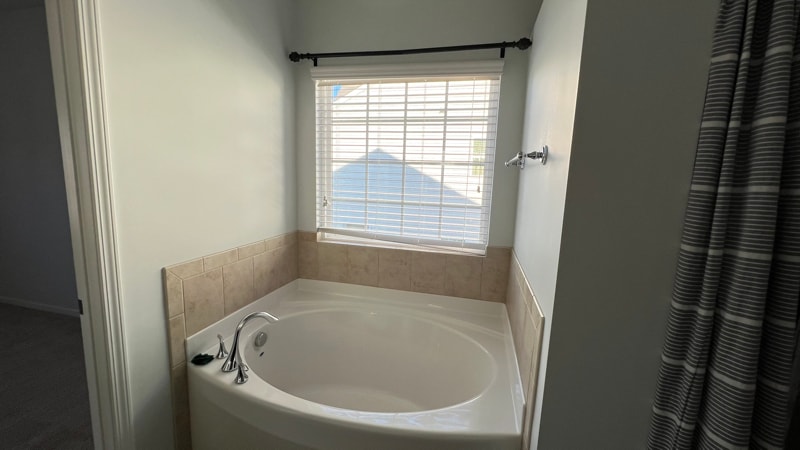 Building Photo - 421 Durants Neck Ln