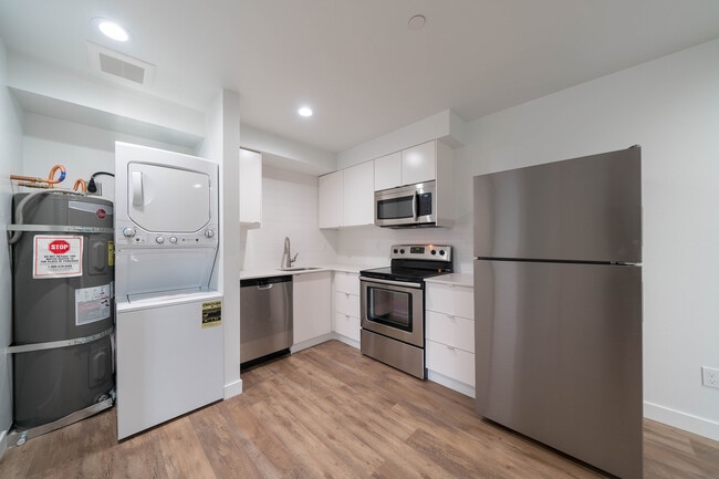 Primary Photo - 2311 SE 11th Ave