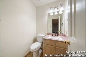 Building Photo - 17427 Sapphire Rim Dr
