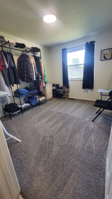 Building Photo - 977 Kyle Ave