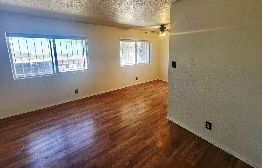 Building Photo - 800 Chelwood Park Blvd NE