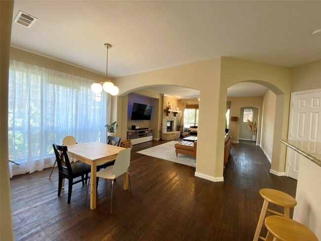 Building Photo - 1150 Amy Dr