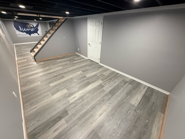 Building Photo - 3-Bedroom Home Just Steps from Lake Michigan! Prime location!