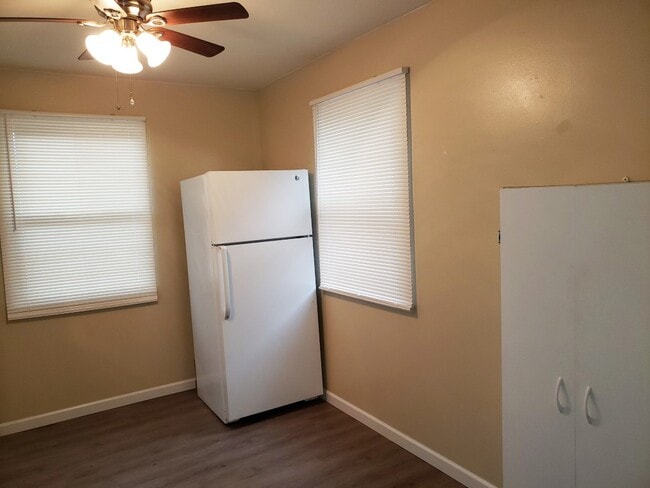 Building Photo - 2803 Normandy Rd