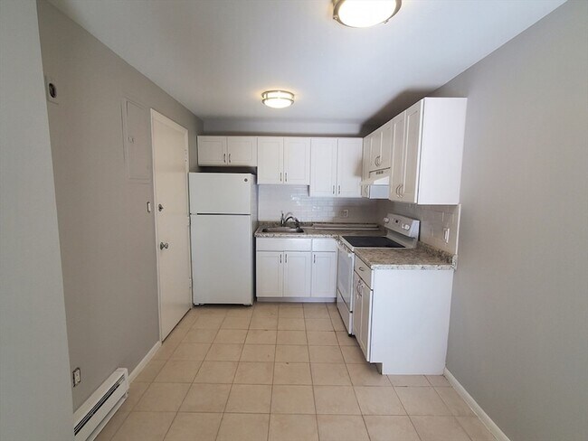 Primary Photo - 815 Morton St