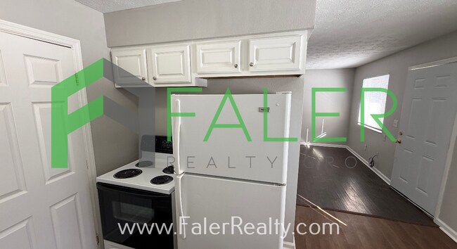 Building Photo - 1626 Darst Ave