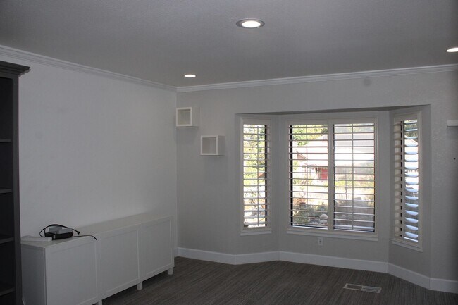 Building Photo - 7610 Woodborough Dr