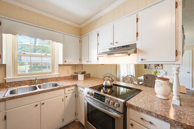 Building Photo - 2508 Canal Dr NW