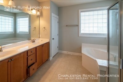 Building Photo - 2517 Rutherford Way