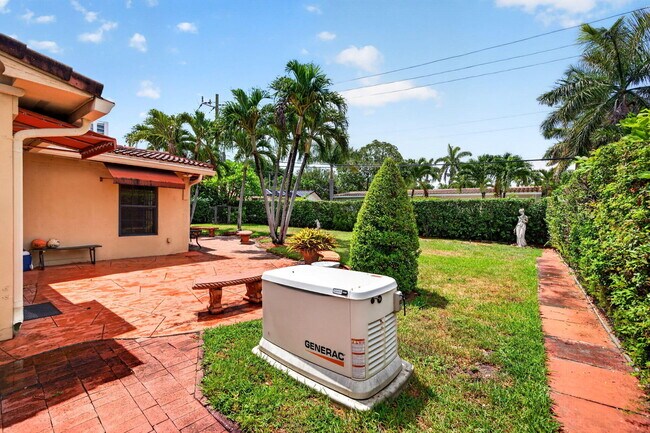 Building Photo - 2060 Tropic Isle