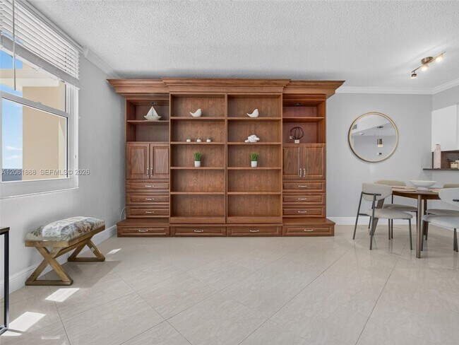 Building Photo - 2501 S Ocean Dr