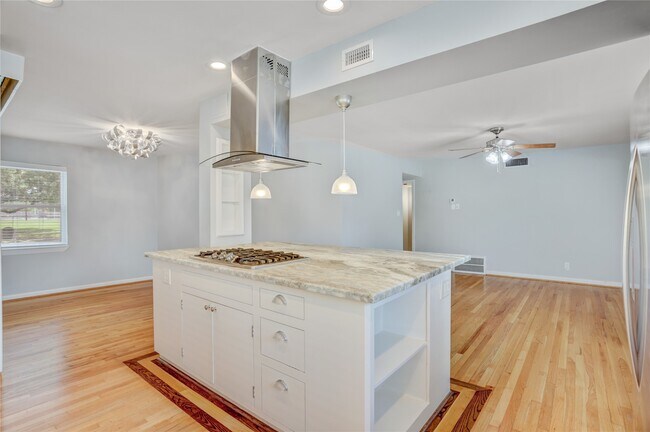 Building Photo - 3617 Murworth Dr