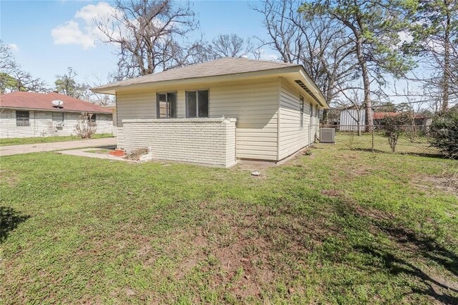 Building Photo - 7418 Wiley Rd