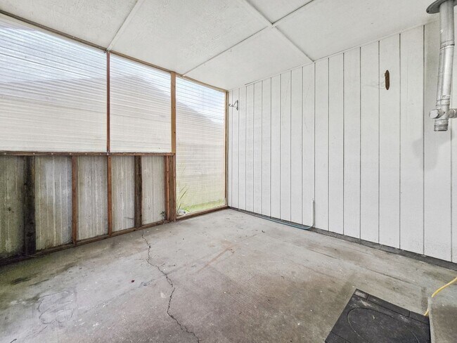 Building Photo - 8829 9th Pl W